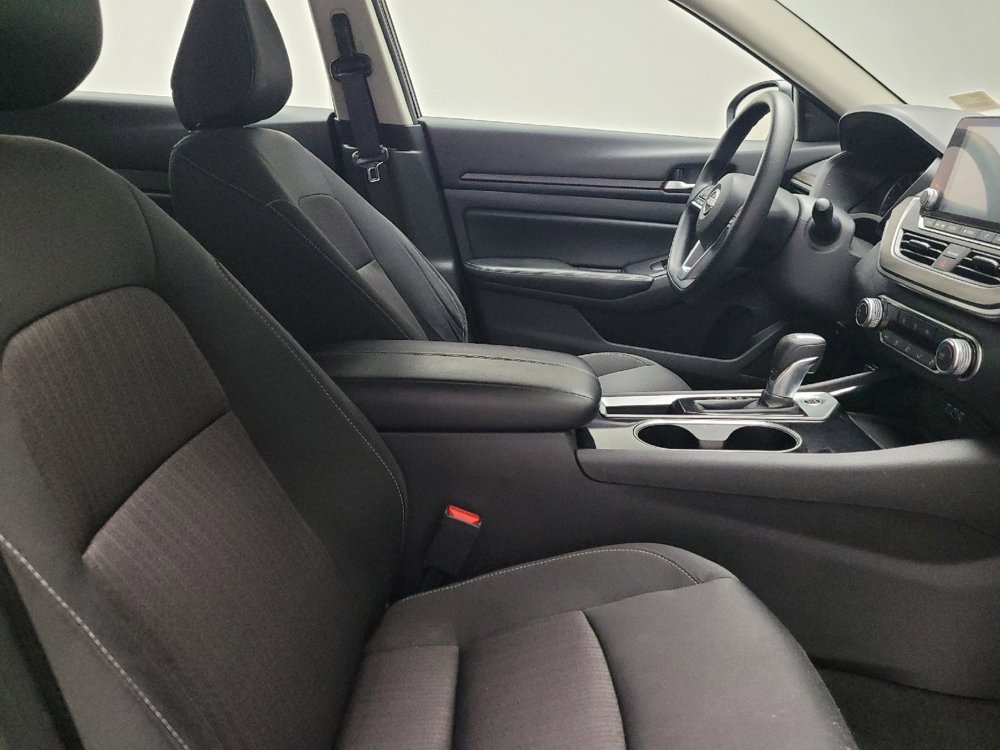 Used 2024 Nissan Altima 2.5 SV image 19