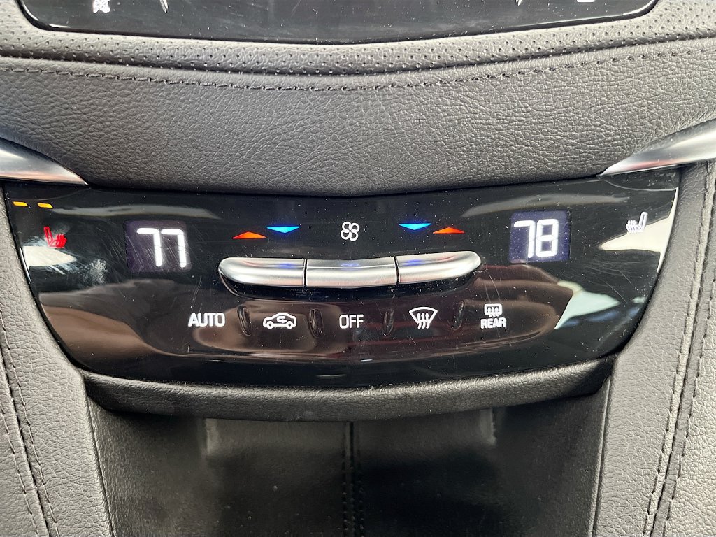 Used 2024 Cadillac XT5 Premium Luxury AWD/4WD image 16