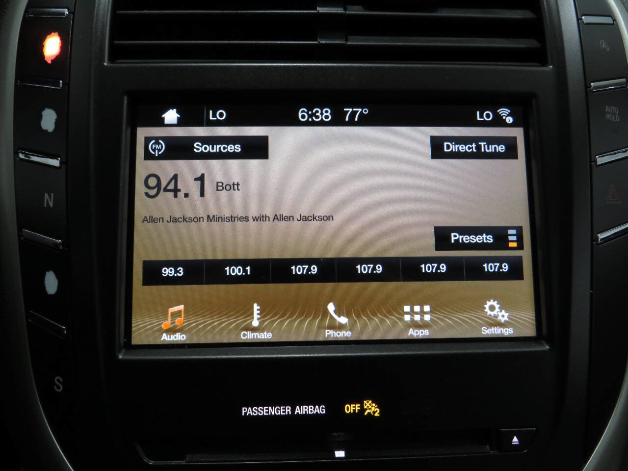 Used 2018 Lincoln MKC Premiere FWD image 21