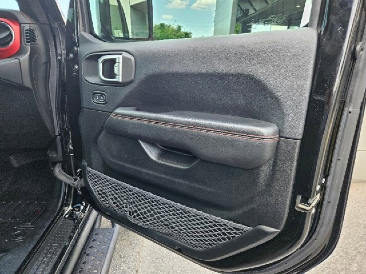 Used 2019 Jeep Wrangler Unlimited Rubicon image 13