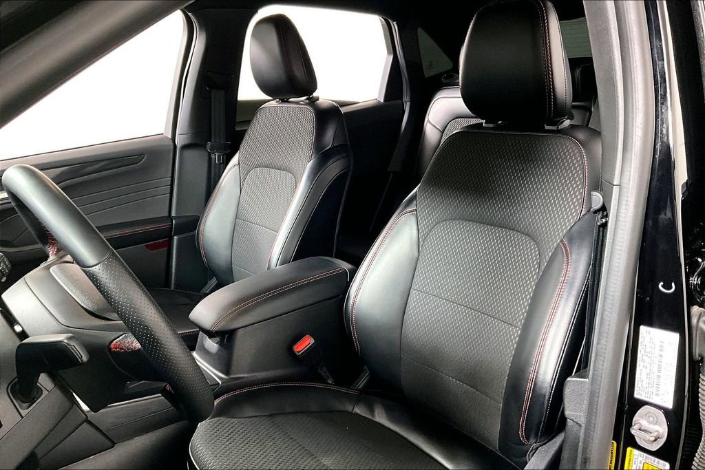 Used 2024 Ford Escape ST-Line image 24
