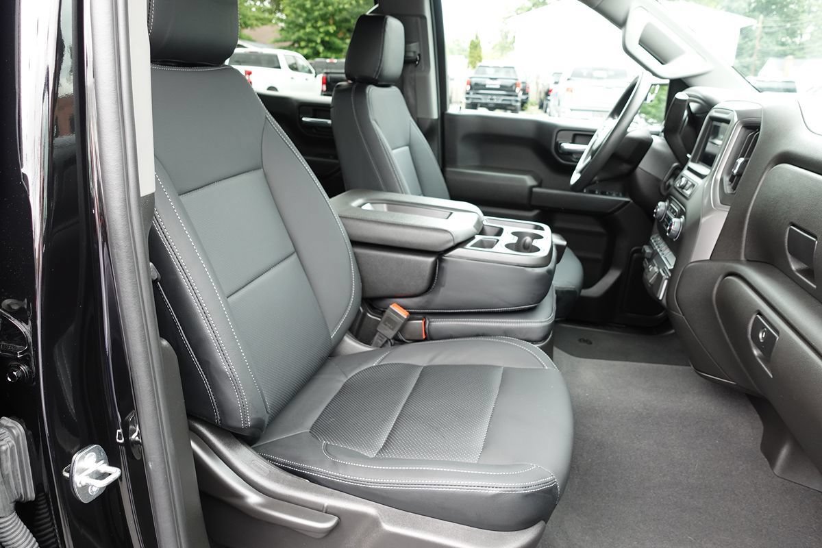 Used 2024 Chevrolet Silverado 1500 Custom AWD/4WD image 34