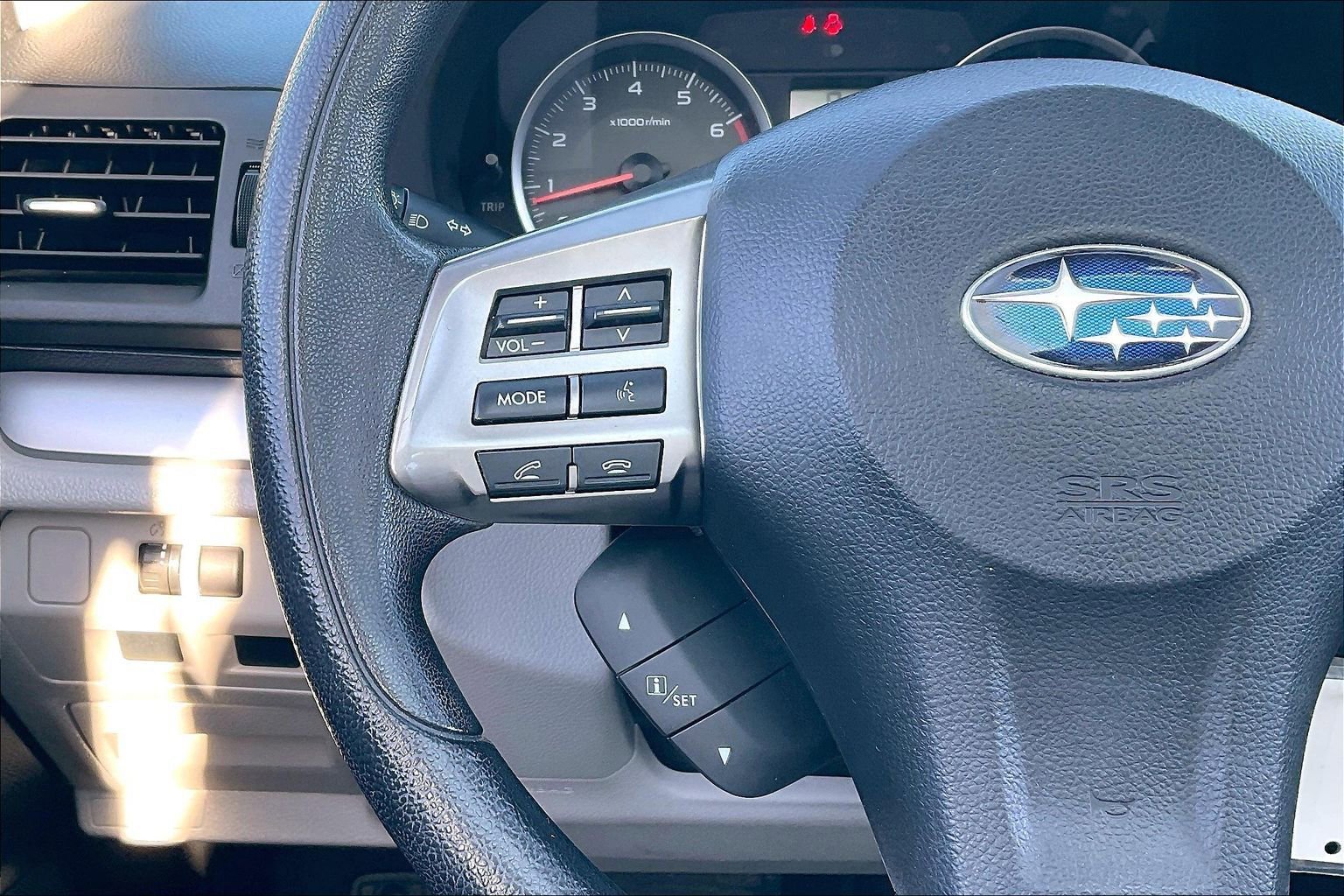 Used 2015 Subaru Forester 2.5i Premium w/ All-Weather Package image 19