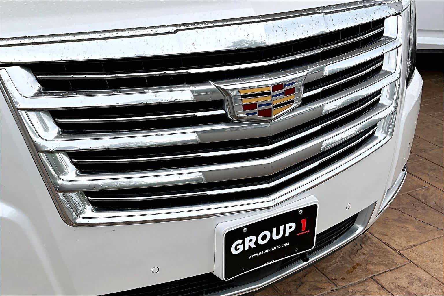 Used 2020 Cadillac Escalade Platinum AWD/4WD image 27