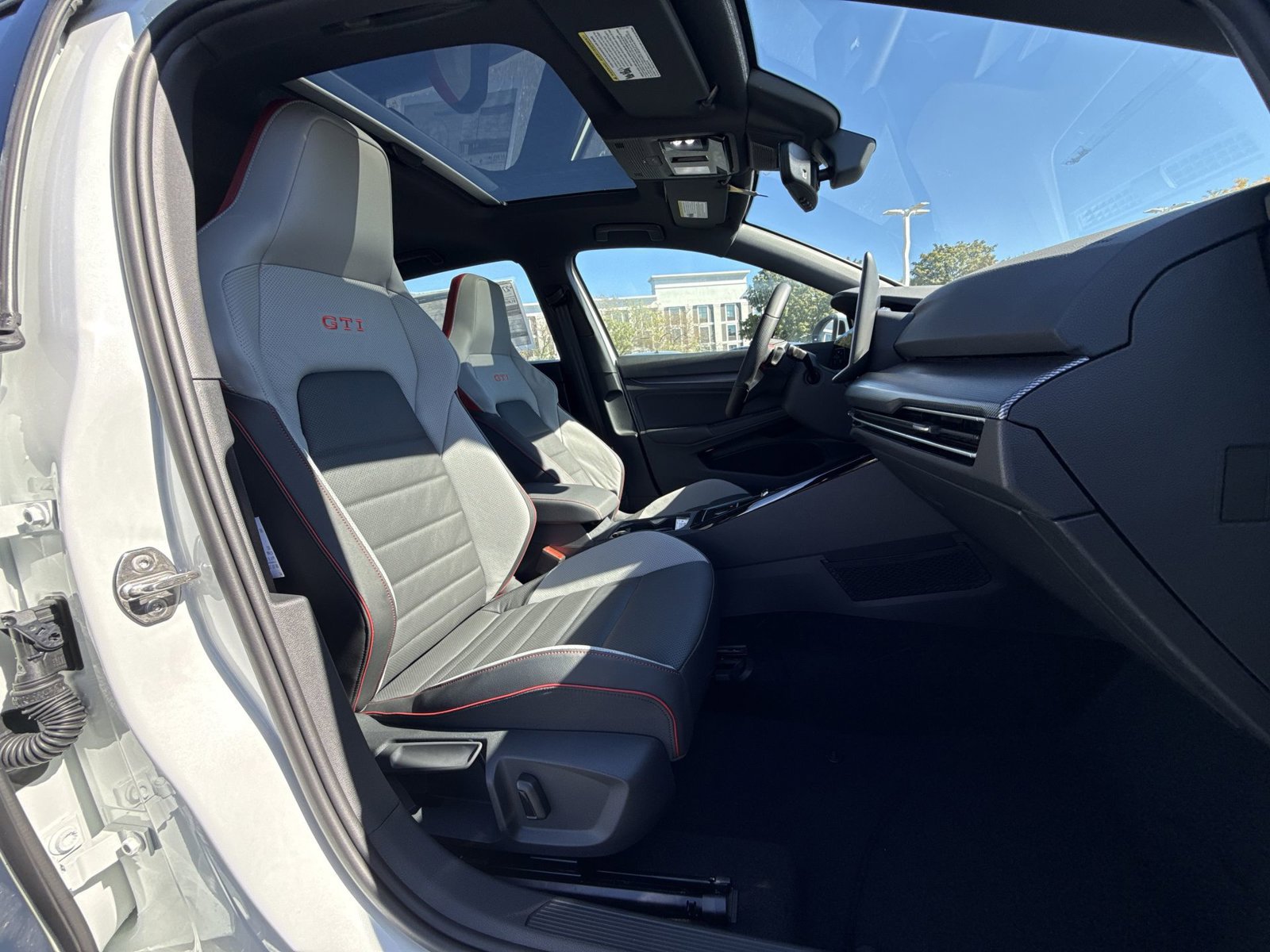 New 2026 Volkswagen GTI SE FWD image 27