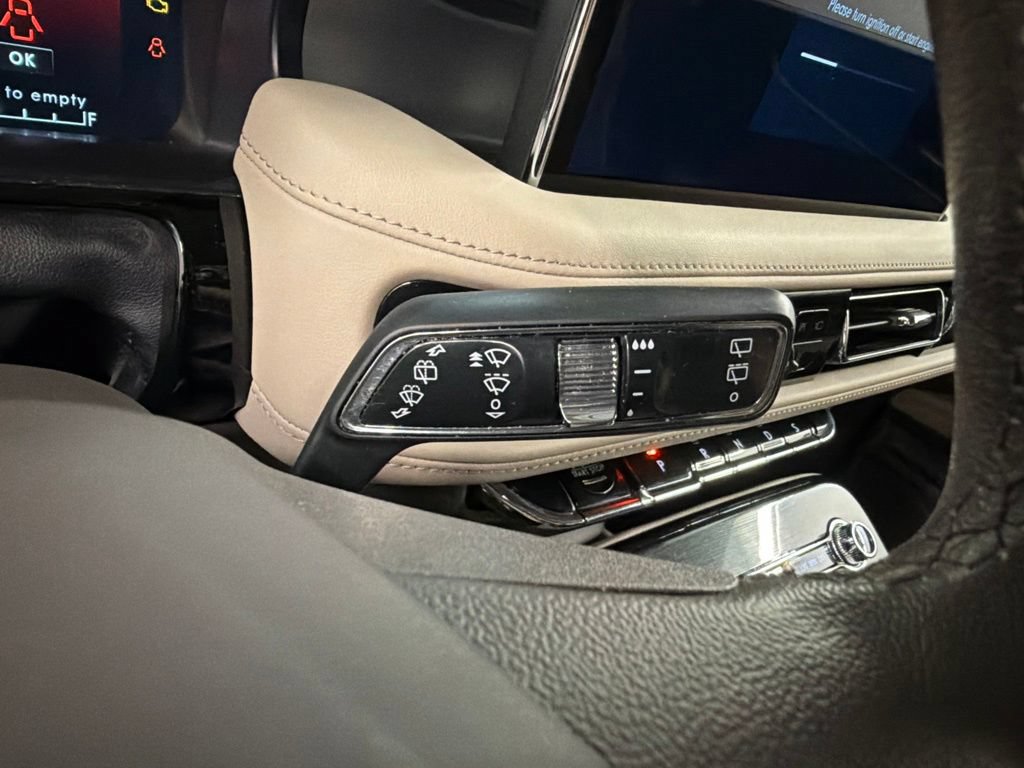 Used 2023 Lincoln Nautilus FWD image 19