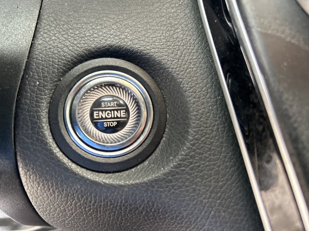 Used 2022 Mercedes-Benz GLC 300 image 42