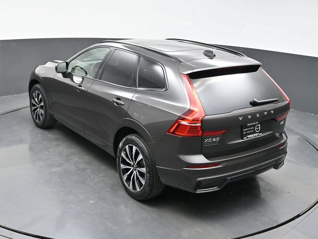 Used 2024 Volvo XC60 B5 Plus AWD/4WD image 32