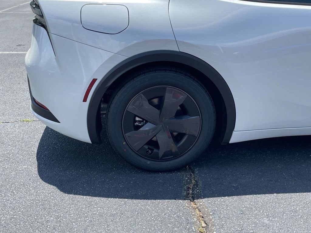 New 2026 Toyota Prius Plug-In Hybrid FWD image 10