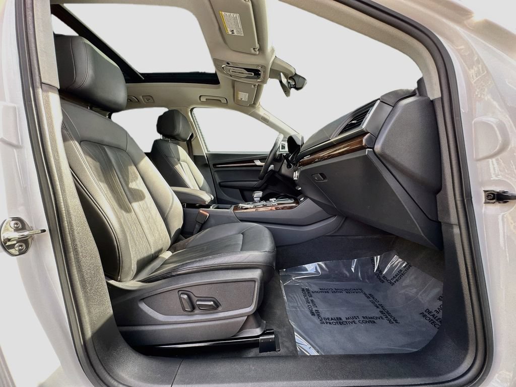 Used 2018 Audi Q5 2.0T Premium Plus w/ Premium Plus Package AWD/4WD image 29