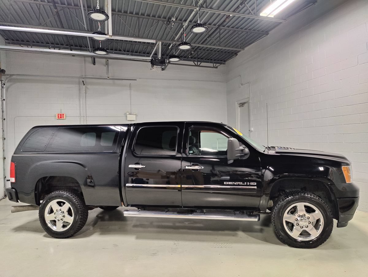 Used 2011 GMC Sierra 2500 Denali AWD/4WD image 6
