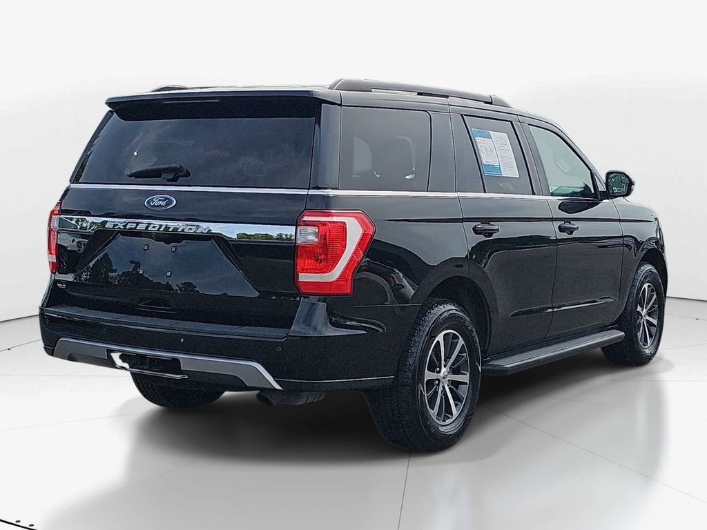Used 2018 Ford Expedition XLT w/ Equipment Group 201A AWD/4WD image 6