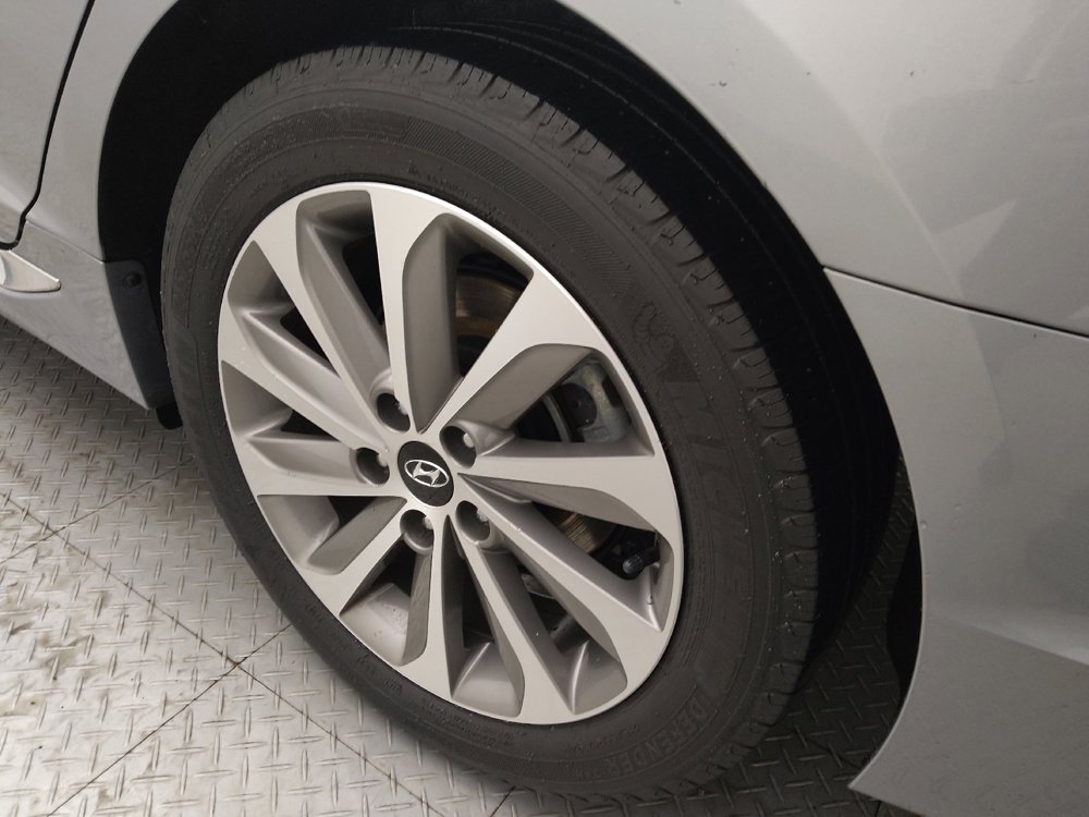 Used 2015 Hyundai Sonata Sport w/ Option Group 03 image 31