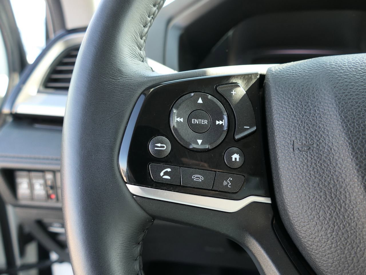 Used 2024 Honda Odyssey Touring image 14