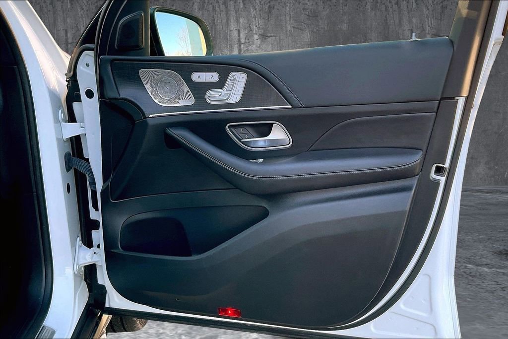 Used 2022 Mercedes-Benz GLS 450 4MATIC image 28