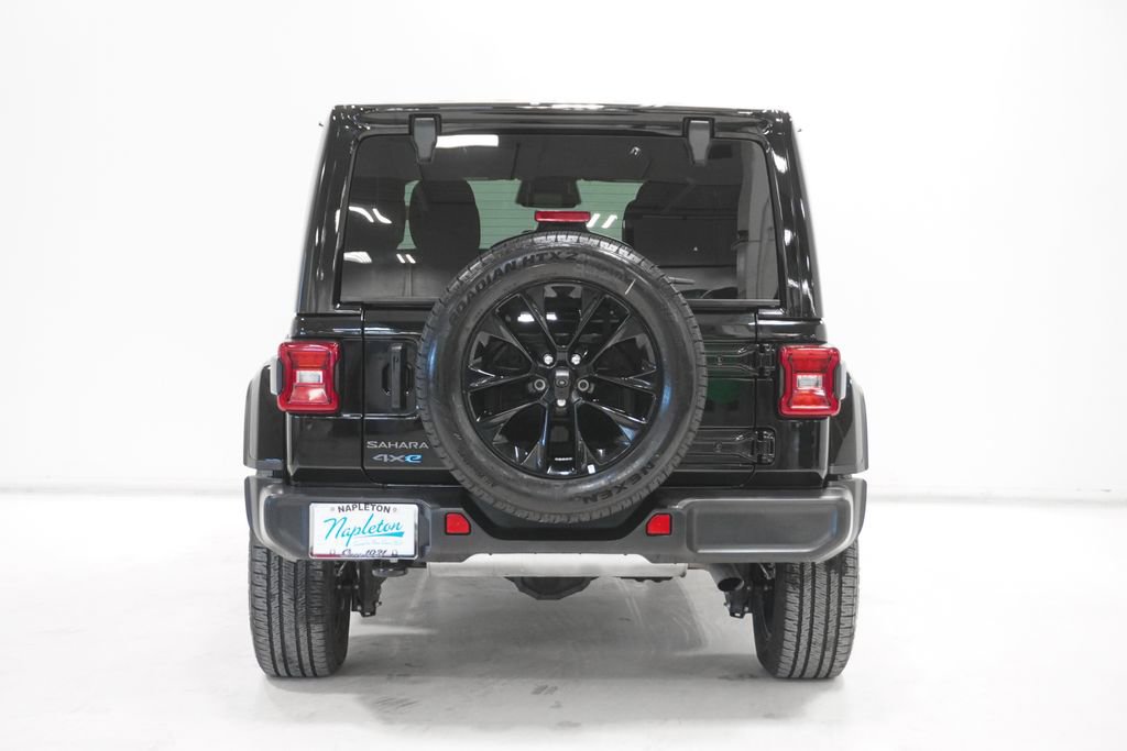 Certified 2025 Jeep Wrangler Unlimited Sahara image 6