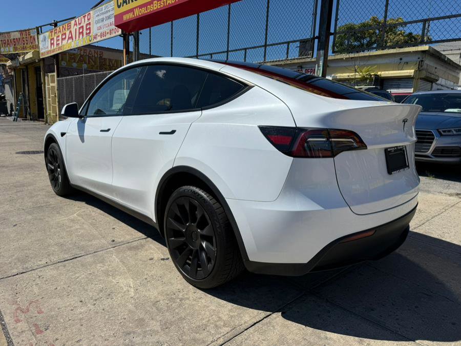 Used 2023 Tesla Model Y Long Range image 6
