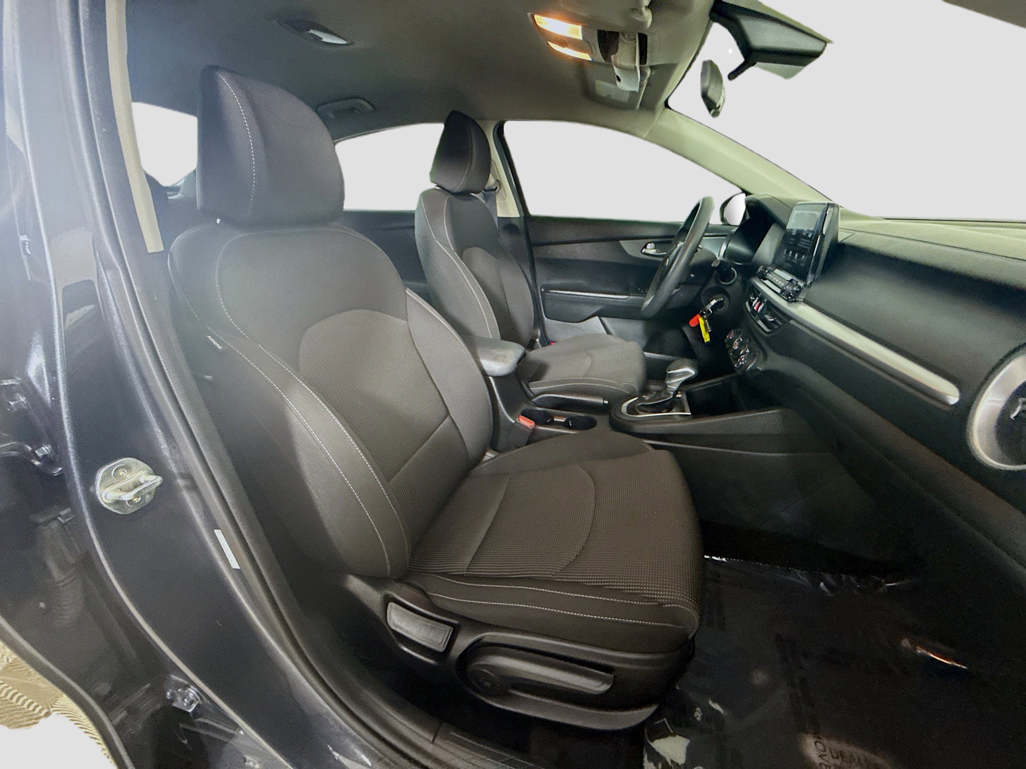 Used 2020 Kia Forte Sedan image 28