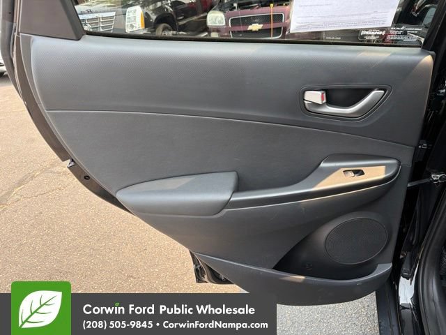 Used 2020 Hyundai Kona Limited AWD/4WD image 28