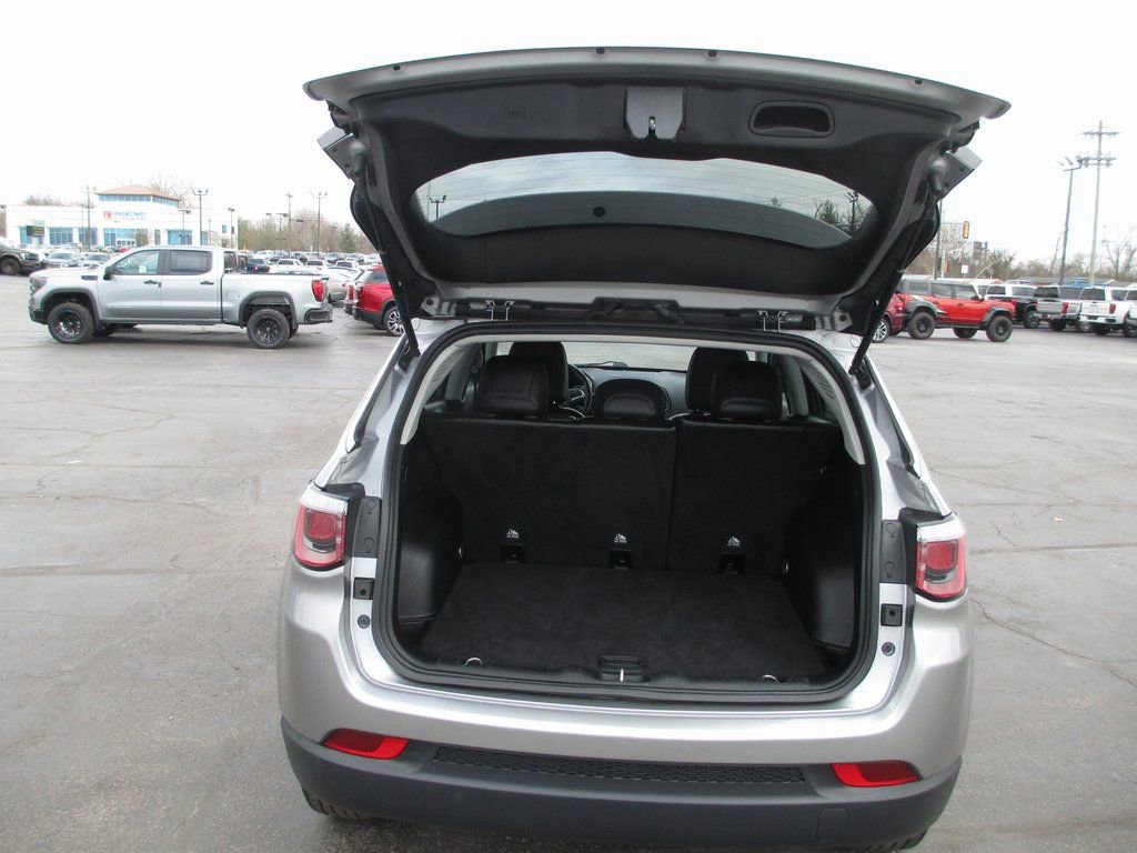 Used 2019 Jeep Compass Latitude image 7