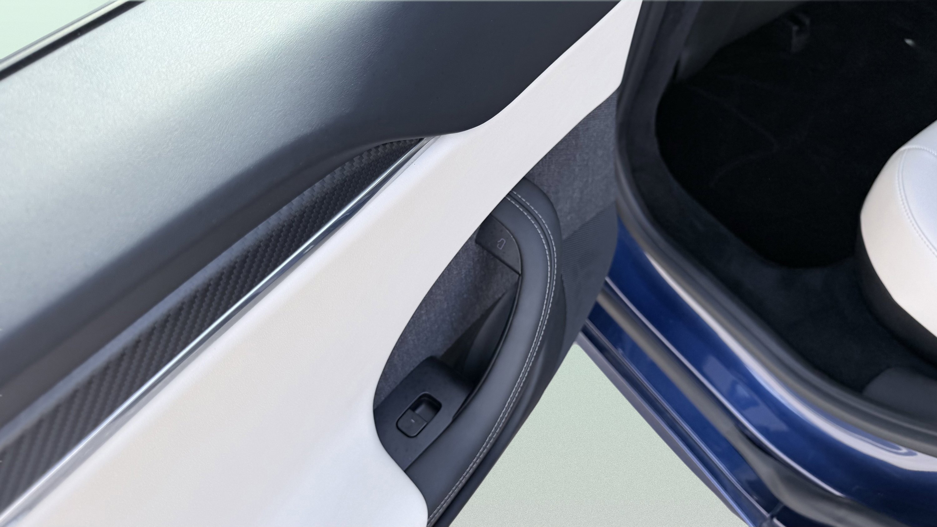 Used 2021 Tesla Model S Plaid image 26