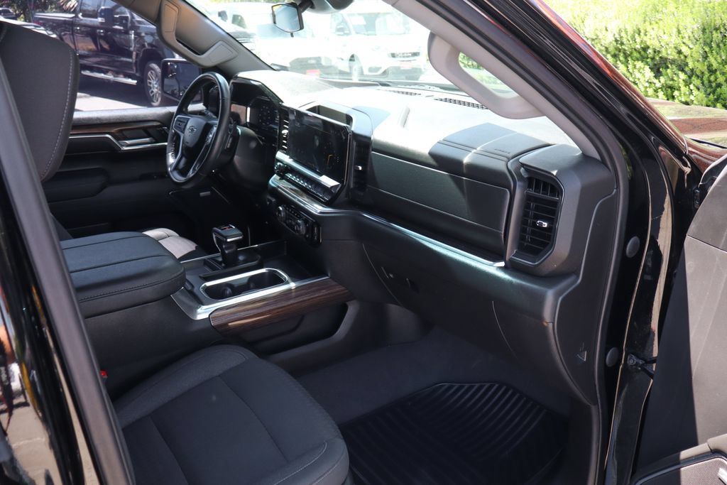 Used 2023 Chevrolet Silverado 1500 RST w/ Convenience Package II AWD/4WD image 48