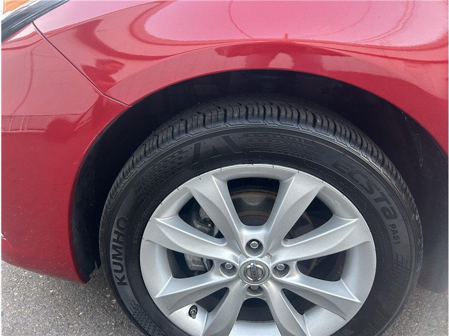 Used 2015 Nissan Versa SL image 9