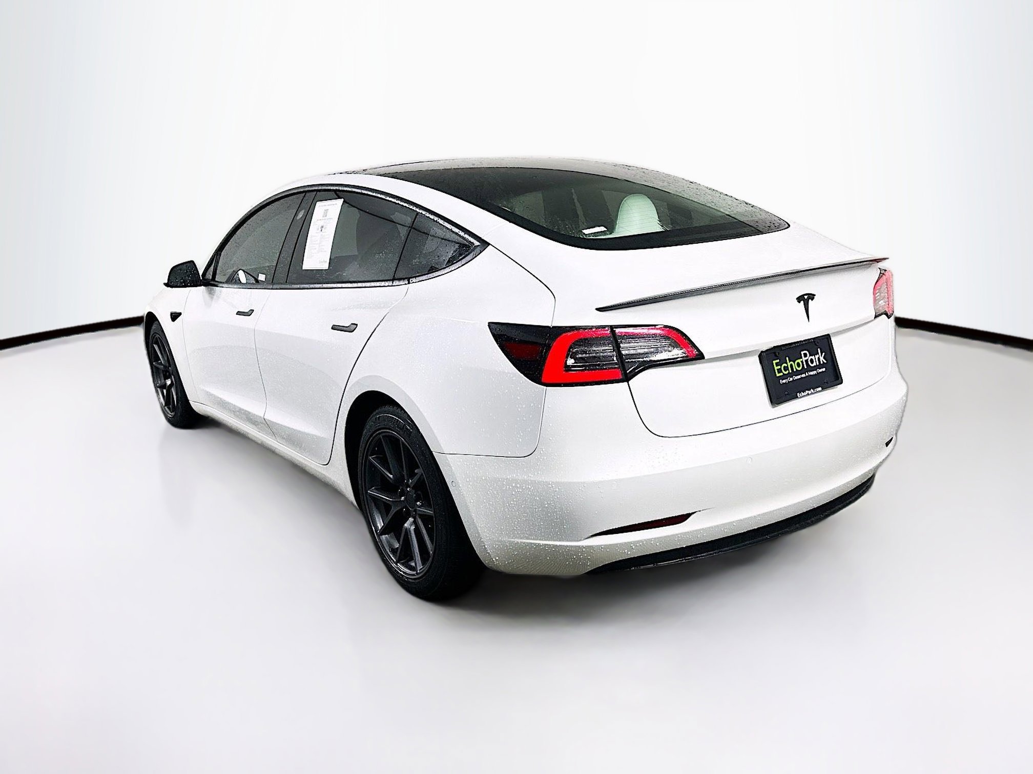 Used 2021 Tesla Model 3 Standard Range Plus image 5