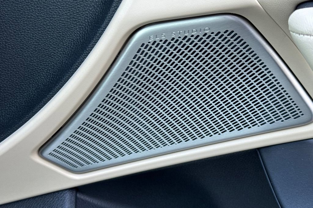 Certified 2025 Acura TLX w/ Technology Package image 22