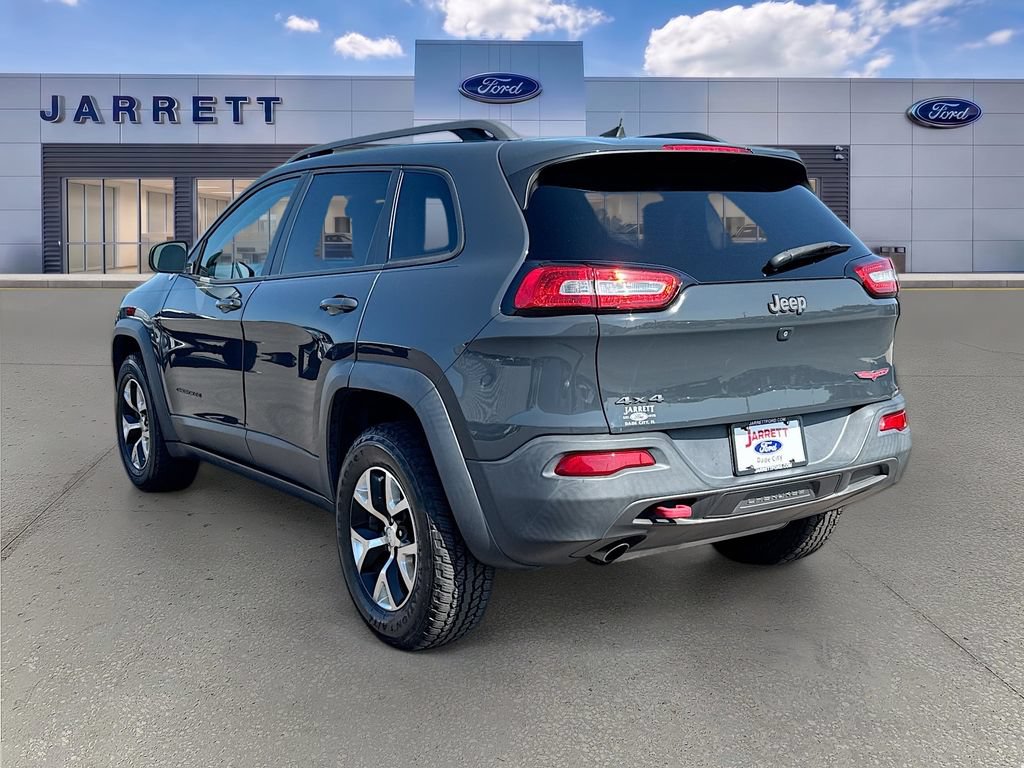 Used 2016 Jeep Cherokee Trailhawk AWD/4WD image 5