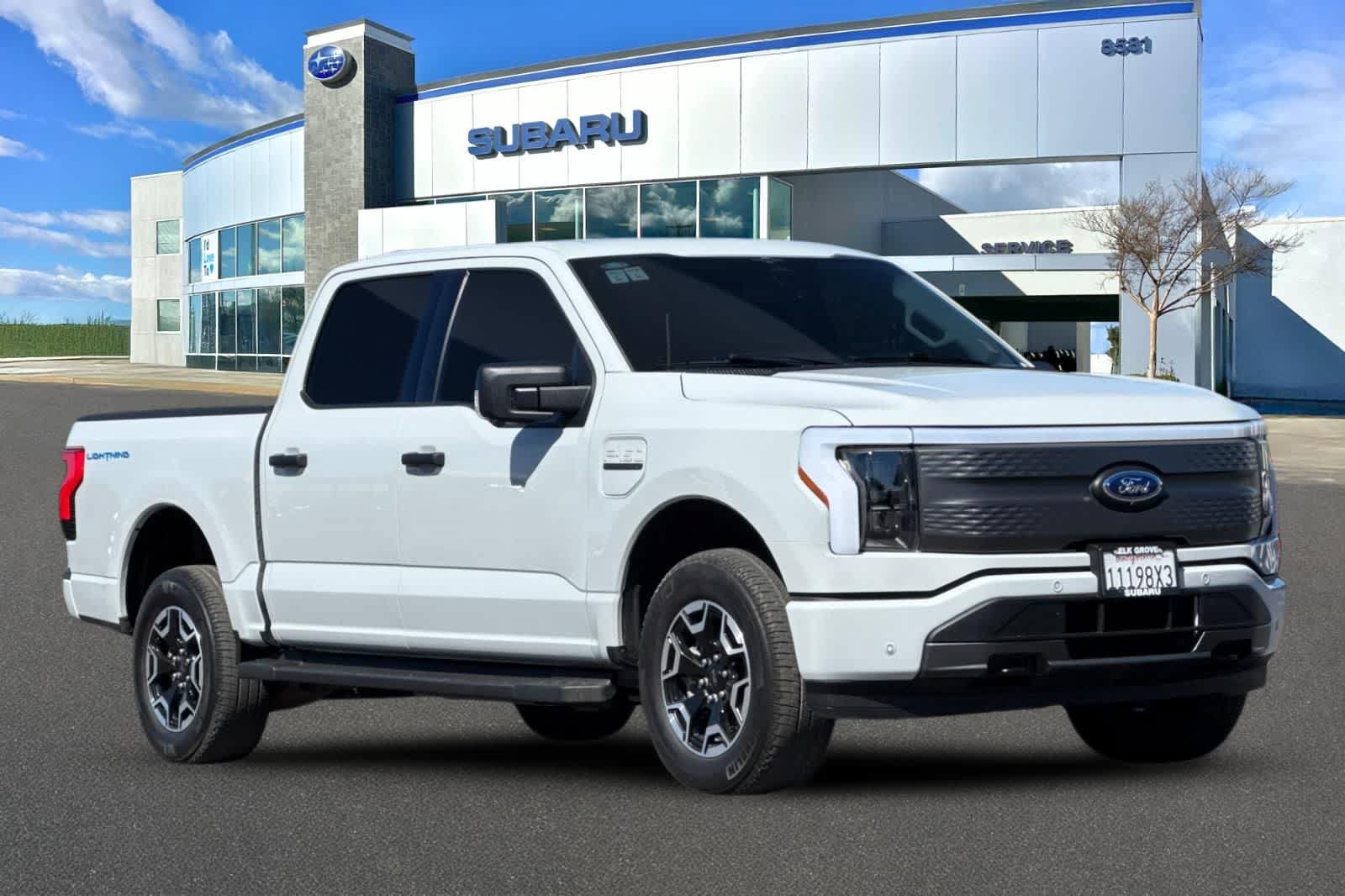 Used 2023 Ford F150 Lightning XLT AWD/4WD image 5
