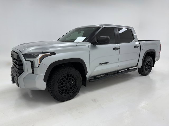 Used 2025 Toyota Tundra SR5 image 5