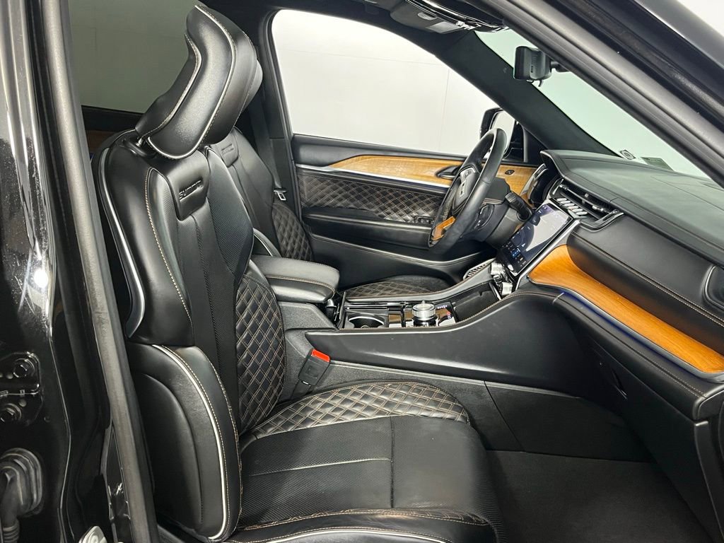 Used 2021 Jeep Grand Cherokee L Summit AWD/4WD image 30