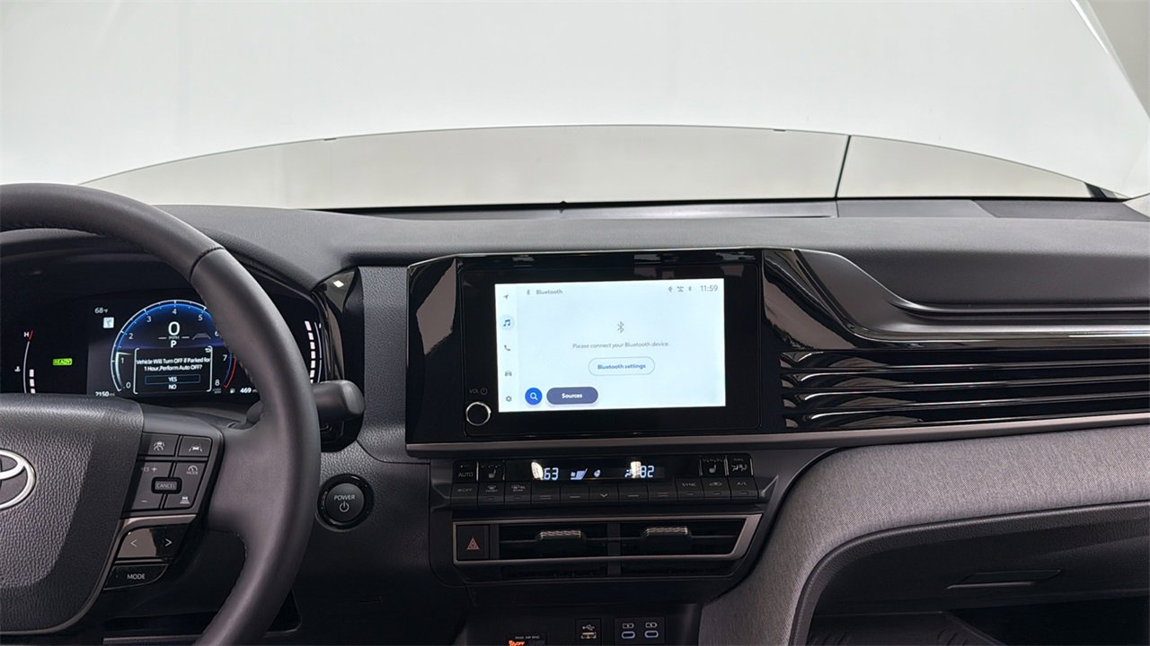 Used 2026 Toyota Camry LE w/ Convenience Package image 10