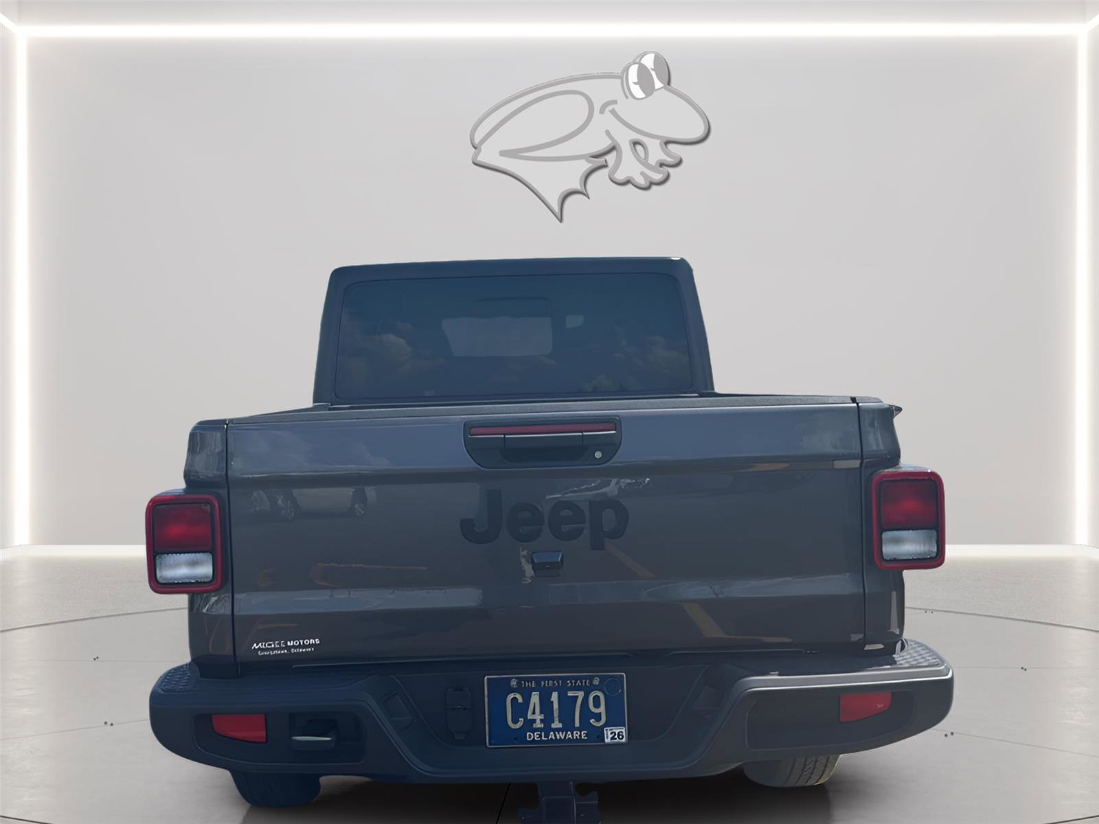 Used 2025 Jeep Gladiator Sport image 11