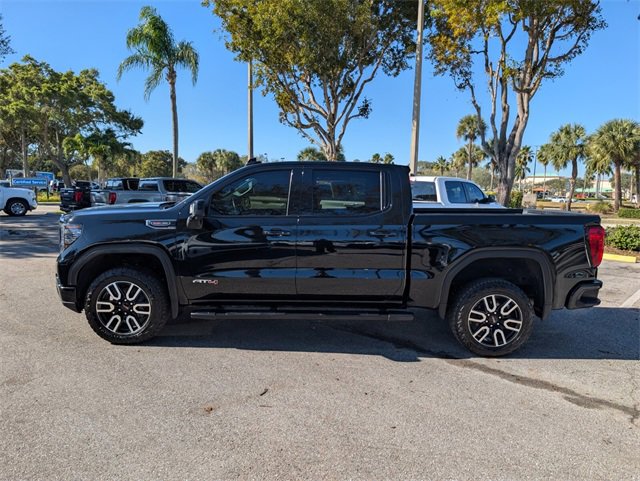 Used 2023 GMC Sierra 1500 AT4 w/ Technology Package image 4