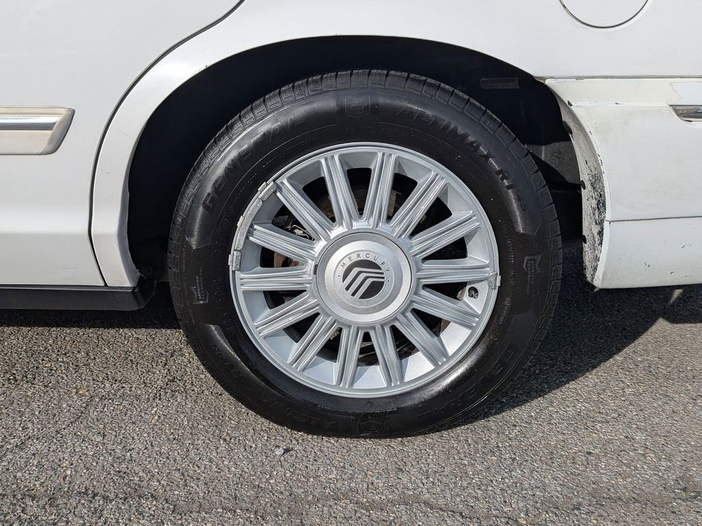 Used 2010 Mercury Grand Marquis LS image 28