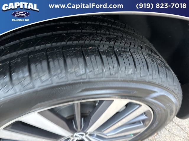 Used 2022 Nissan Pathfinder Platinum w/ Cargo Package AWD/4WD image 14