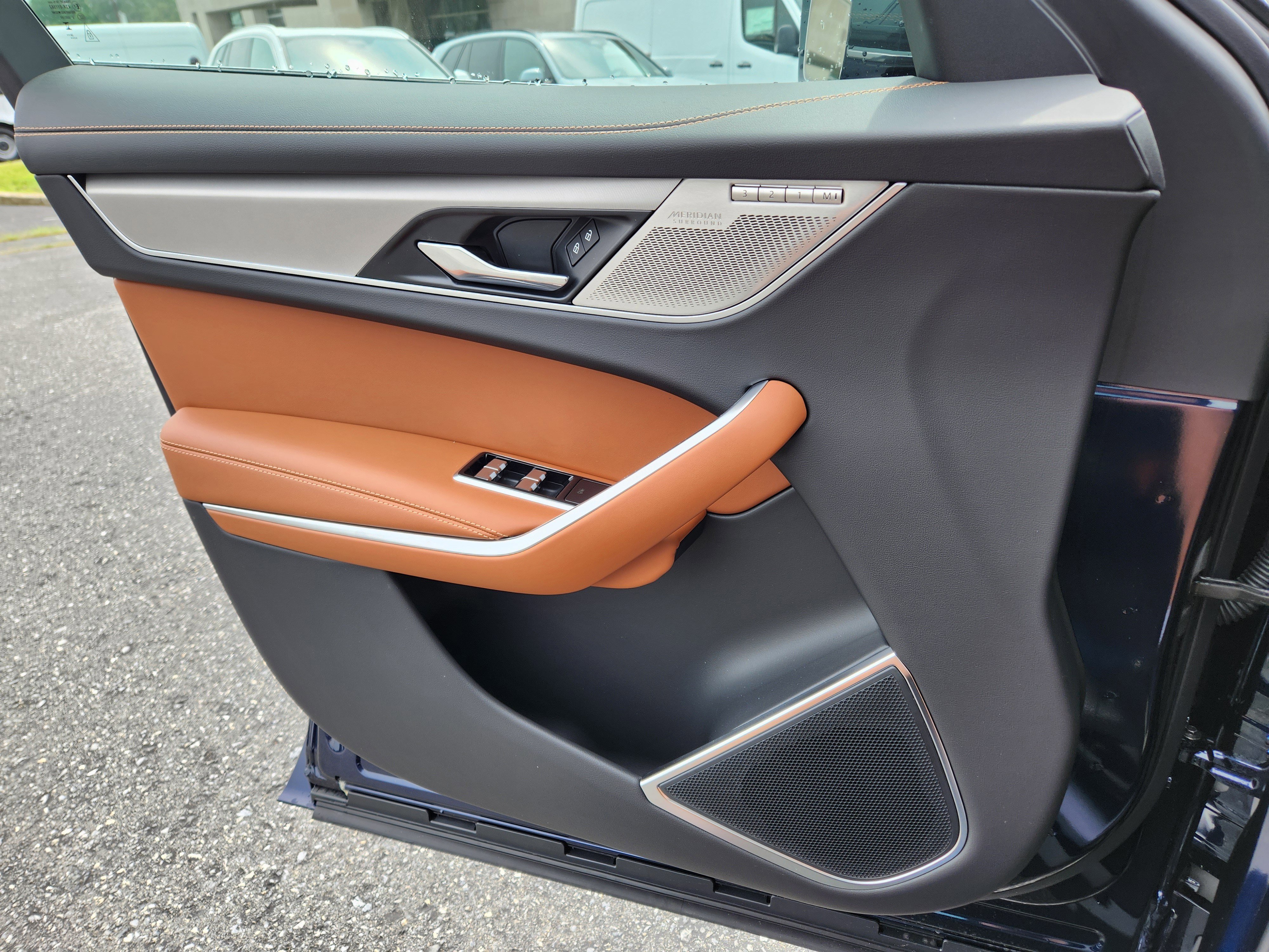 New 2026 Jaguar F-PACE R-Dynamic S image 16