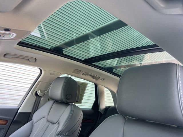 Used 2024 Audi Q5 e Premium Plus w/ Premium Plus Package image 35