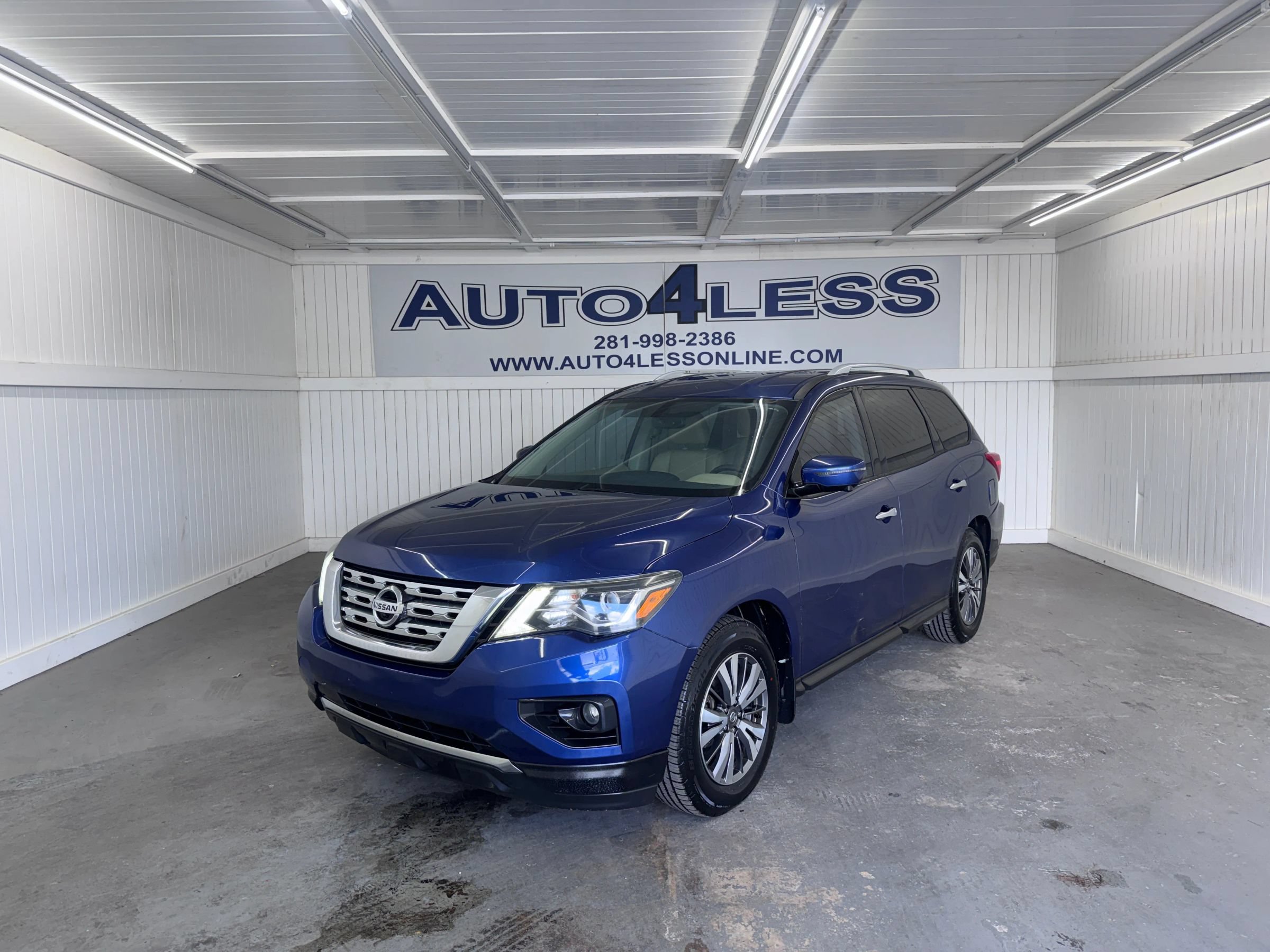 Used 2017 Nissan Pathfinder SL