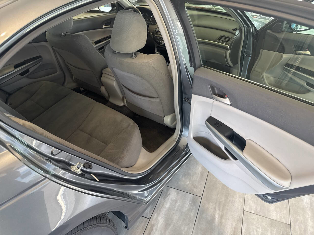 Used 2009 Honda Accord EX image 24
