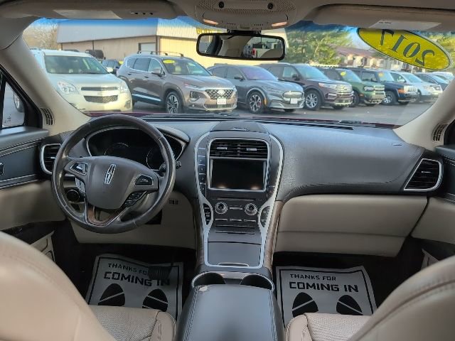 Used 2017 Lincoln MKX Reserve w/ Lincoln MKX Climate Package image 2