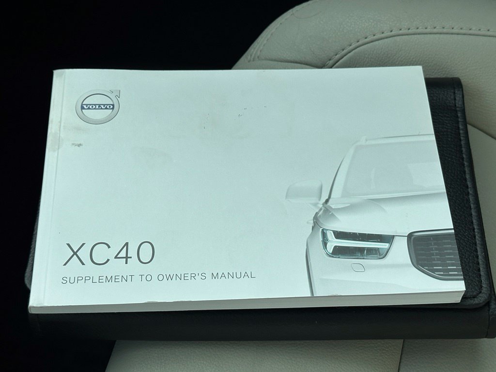 Used 2019 Volvo XC40 T5 Momentum AWD/4WD image 30