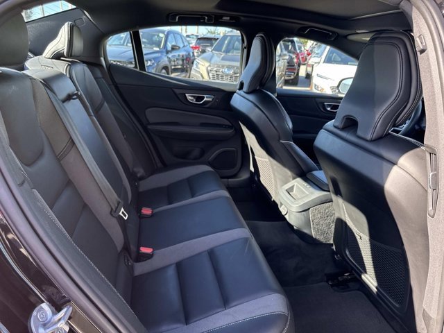 Used 2024 Volvo S60 B5 Plus image 20