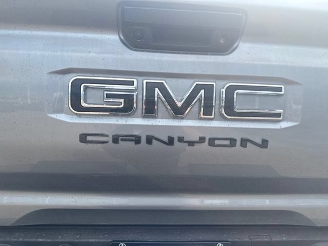 Used 2024 GMC Canyon AT4X AWD/4WD image 11