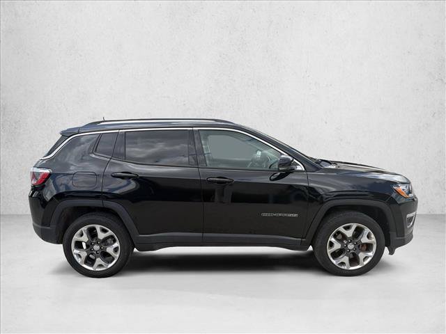 Used 2018 Jeep Compass Limited AWD/4WD image 6