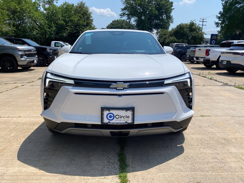 New 2026 Chevrolet Blazer EV LT AWD/4WD image 3