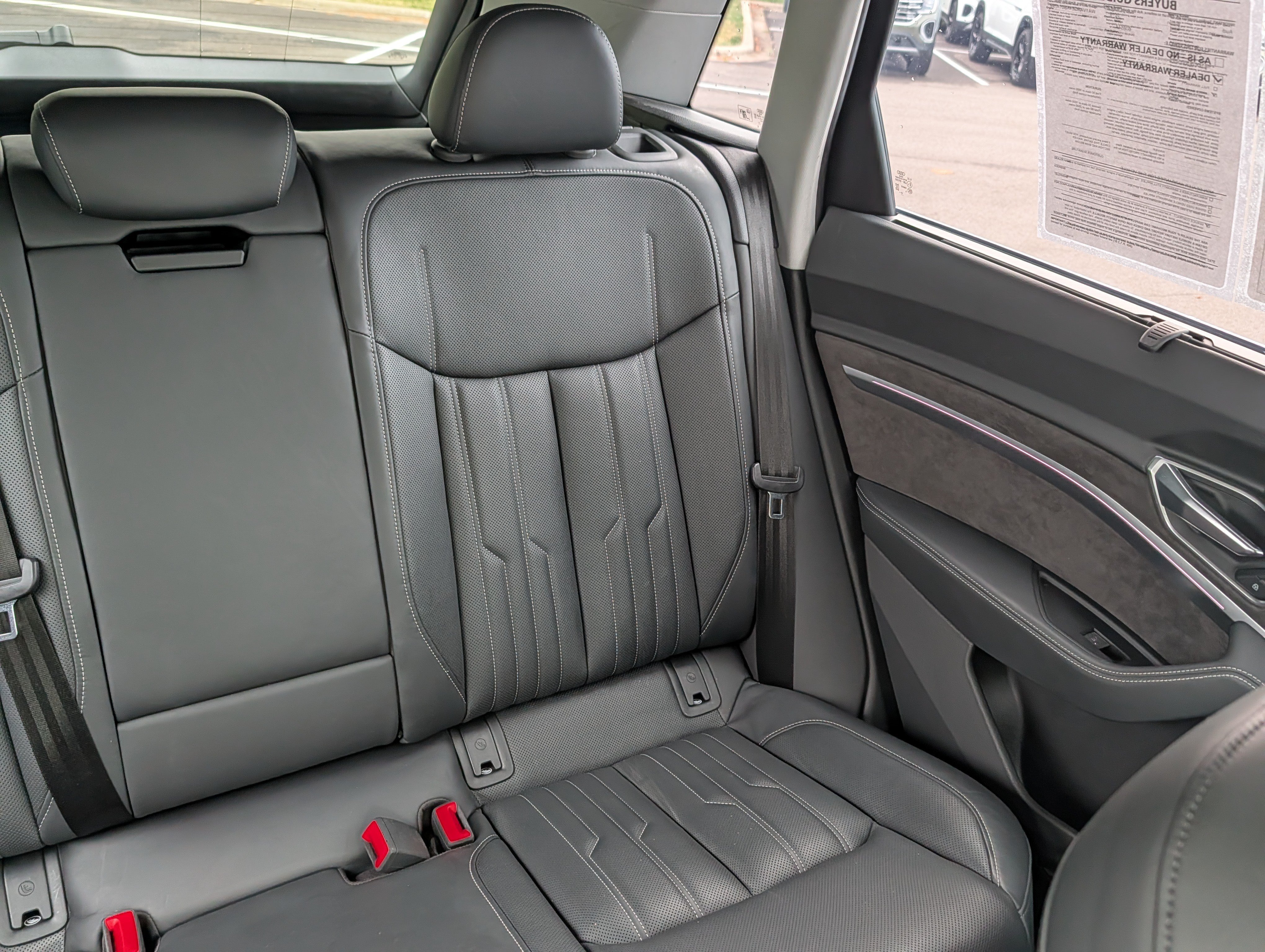 Used 2019 Audi e-tron Prestige w/ Prestige Package AWD/4WD image 14