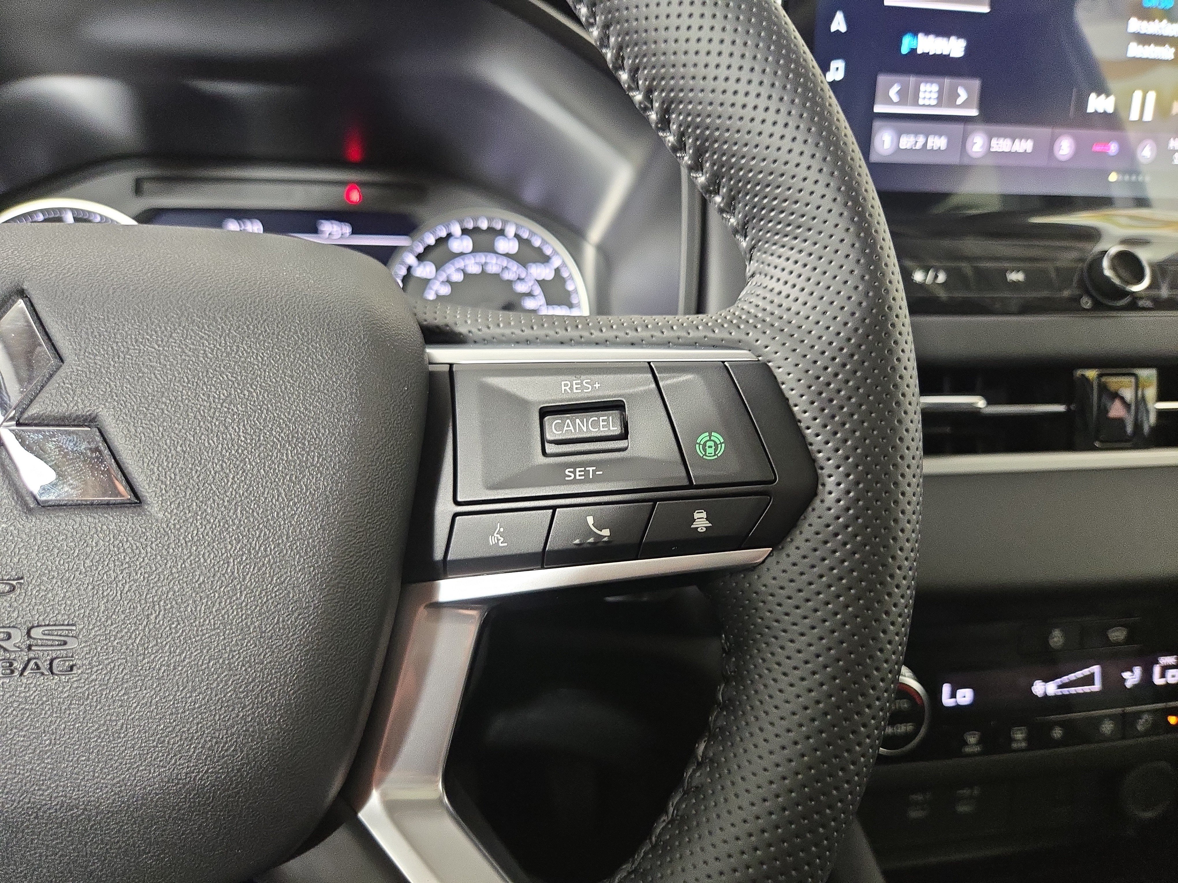 New 2026 Mitsubishi Outlander AWD image 16